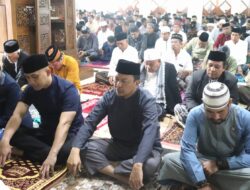 Moment Idul Adha 1444H, Bupati Basli Ali Ajak Masyarakat Tingkatkan Kepedulian Sesama