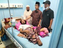 Wabup dan Pimpinan Baznas Selayar Besuk Pasien di RS dr. Wahidin