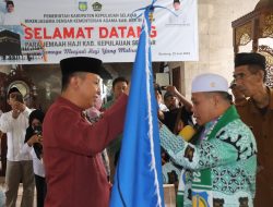 Sambut Kepulangan Jemaah Haji Selajar, Bupati Basli Ali Ajak Bersama Bangun Daerah dengan Semangat Iman dan Takwa