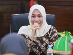 Plt Kadis Kominfo Andi Musrifah Basli Pimpin Rapat Internal Minta PPTK Perhatikan Pegawai Non ASN