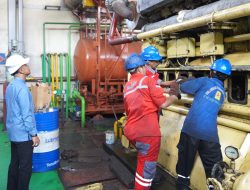 Bupati Kepulauan Selayar Tinjau Langsung Perbaikan Mesin PLTD Tangkala