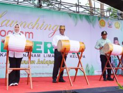 Mentan RI Andi Amran Sulaiman Lakukan Titik Tanam Perdana Kelapa, Resmikan Launching Program GEMERLAP di Kepulauan Selayar