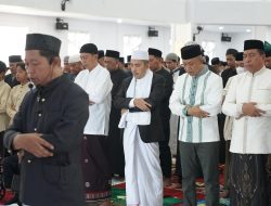 Bupati dan Wabup Selayar Salat Idul Fitri 1447 H Bersama Warga di Masjid Rahmatan Lil Alamin